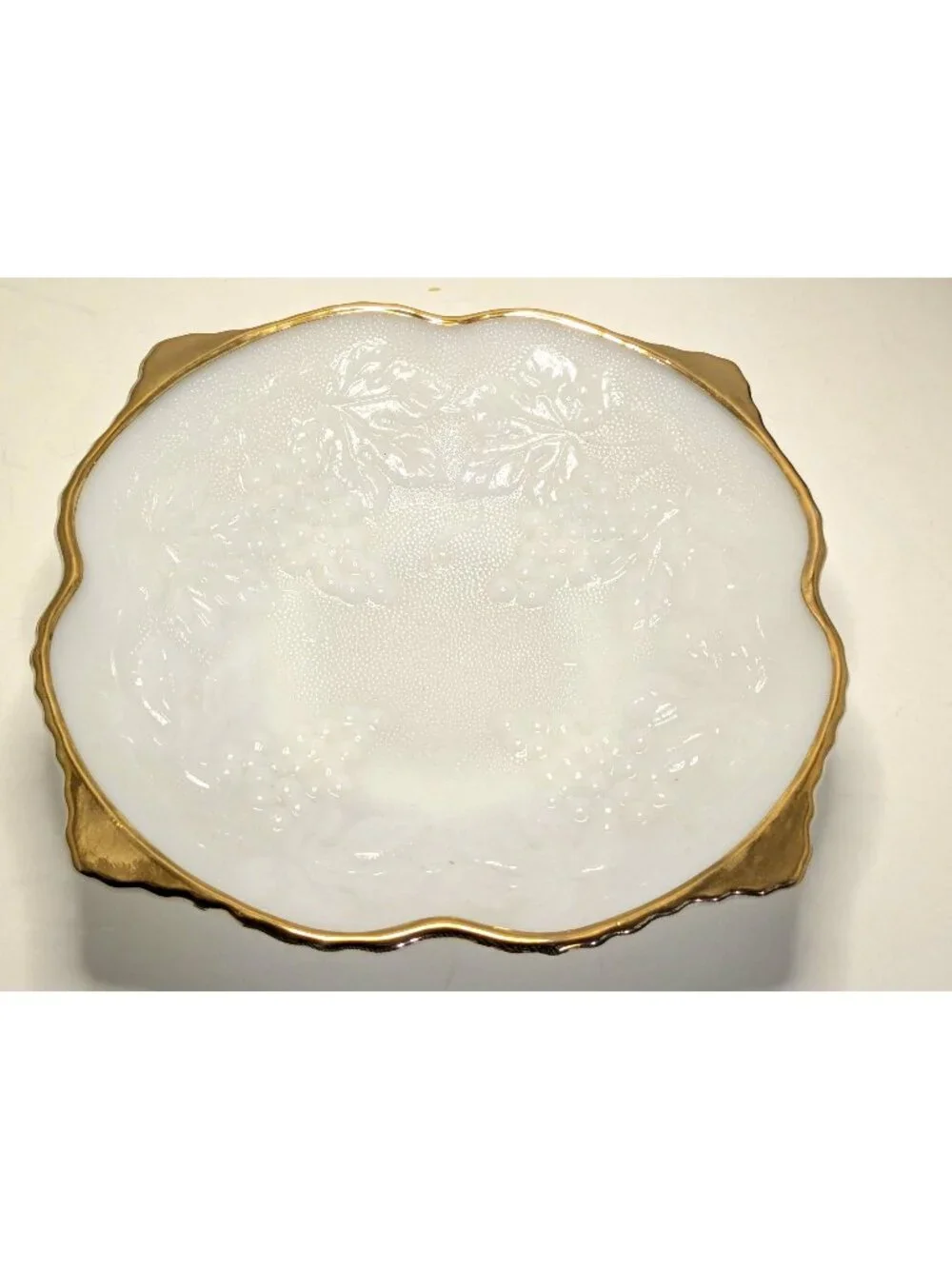 Vtg. Anchor Hocking White Milk Glass Fruit Bowl Embossed Grape Leaf Gold-Trimmed